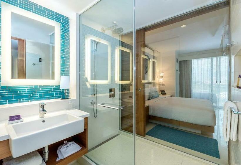 اتاق لوکس با تخت بزرگ, Grand Hyatt Baha Mar