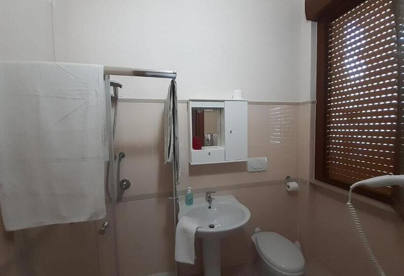 Номер Стандарт, G&g   Bed & Breakfast