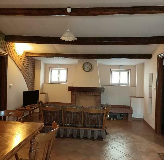 منزل غرفة نوم واحدة, Deattellis House Intero Appartamento