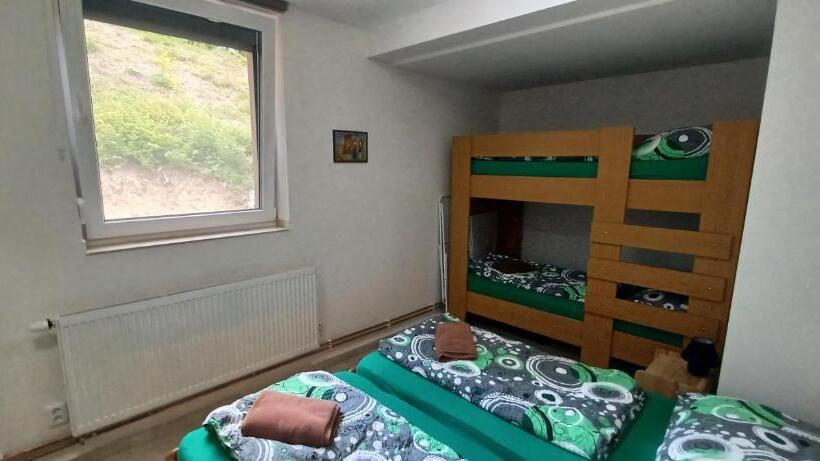 Люкс 3 Спальни, Chata U Dědka