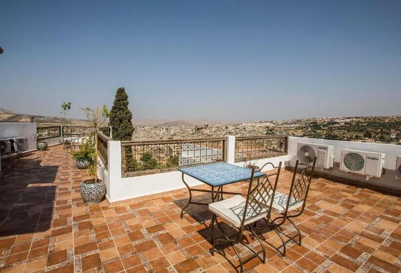 اتاق لوکس با بالکن, Riad Fez Mahal