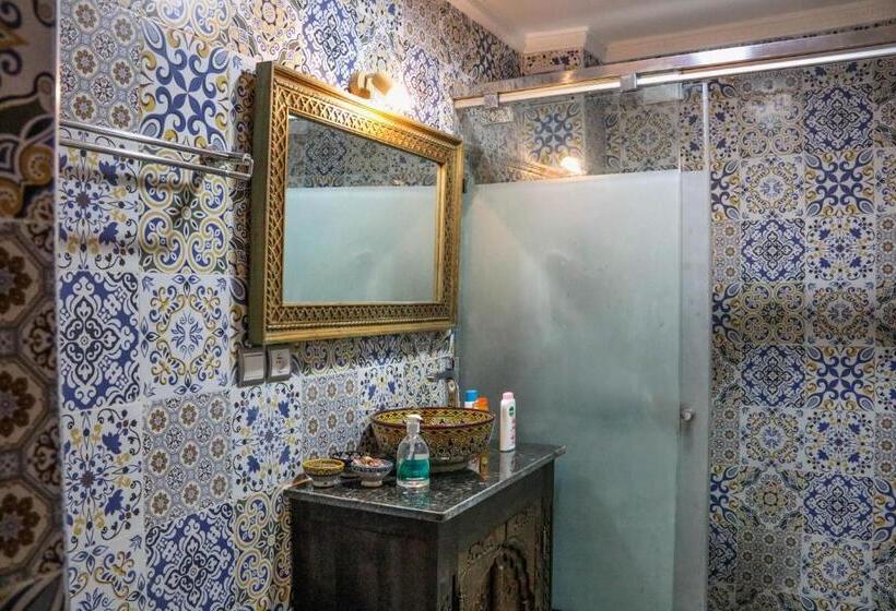 اتاق لوکس با بالکن, Riad Fez Mahal