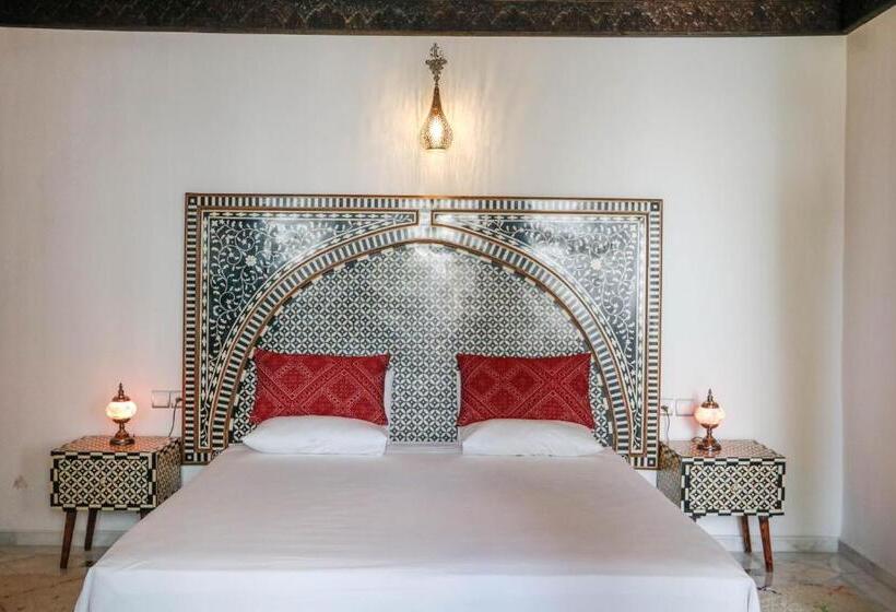 اتاق لوکس با بالکن, Riad Fez Mahal