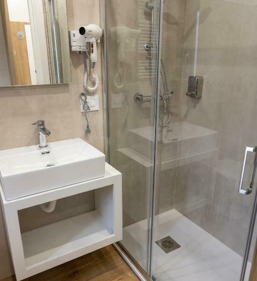 Номер Стандарт, B&b Loricaly