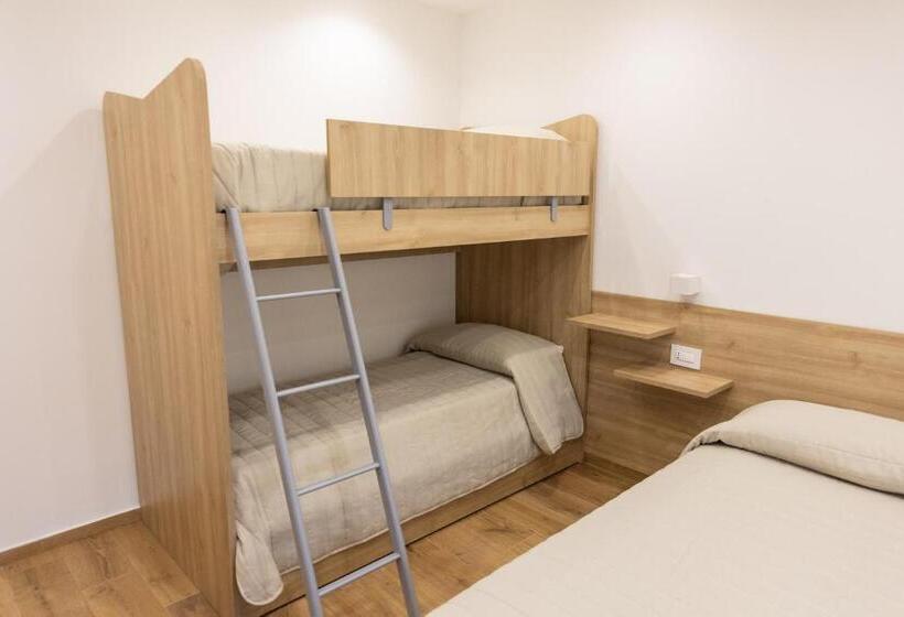 Четырехместный Номер Стандарт, B&b Loricaly