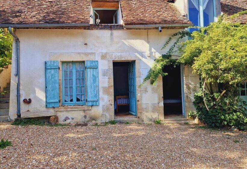 Family Suite, Ferme équestre & Chambres D Hôtes Gateau Stables Proche Guédelon