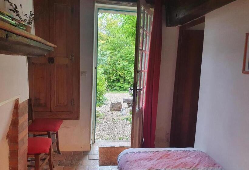 Family Suite, Ferme équestre & Chambres D Hôtes Gateau Stables Proche Guédelon