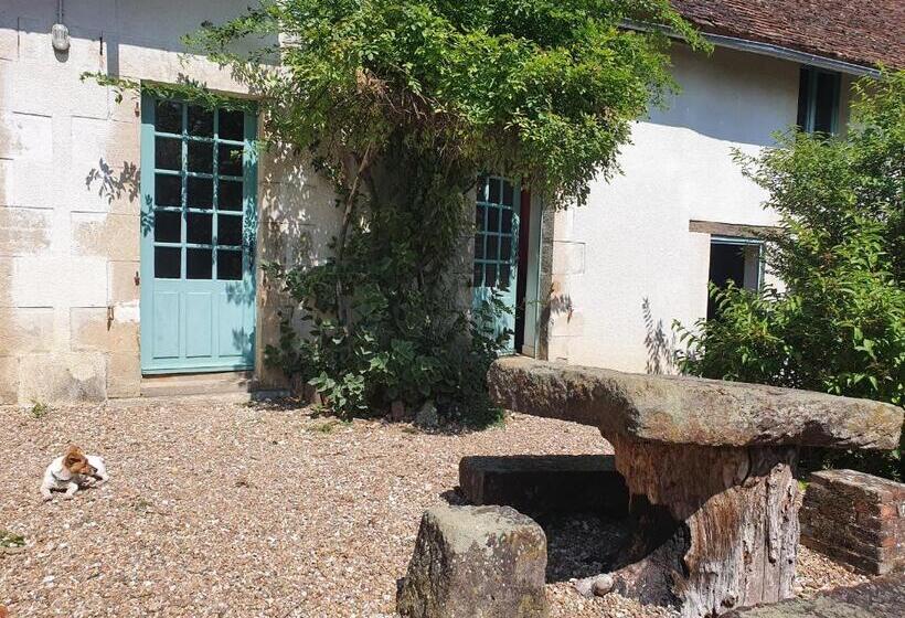 Family Suite, Ferme équestre & Chambres D Hôtes Gateau Stables Proche Guédelon
