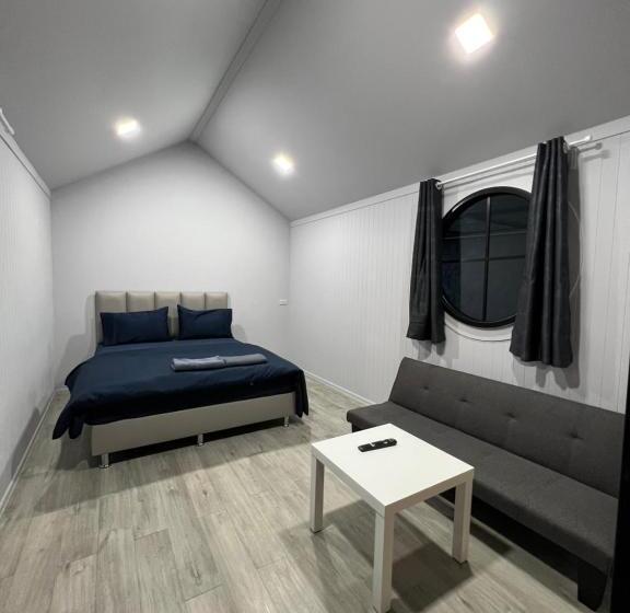 Трежместный Номер Economy, Chics Resort ชิคส์รีสอร์ท