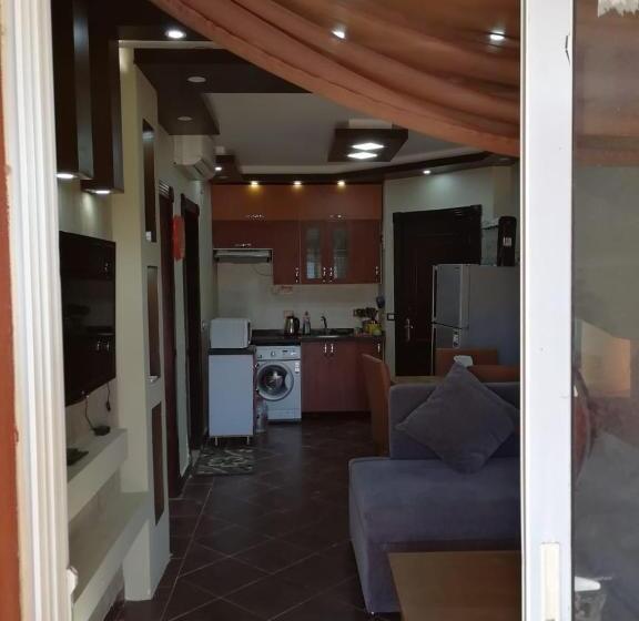 استودیو استاندارد با چشم‌انداز استخر, شاليهات بورتو مطروح فيو بحر Porto Matrouh Sea View Families Only