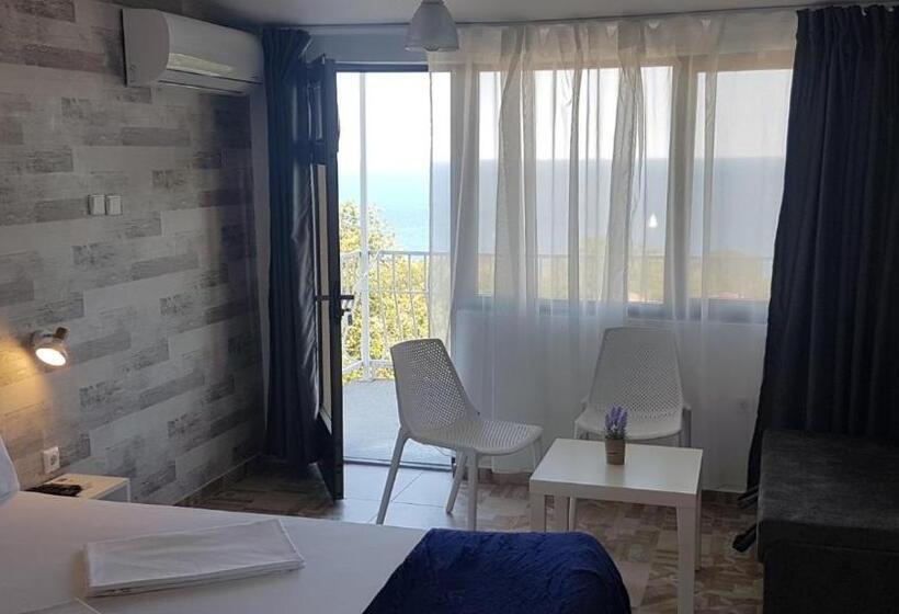 Трехместный Номер Deluxe Вид на Море, Simada Blue Guest House