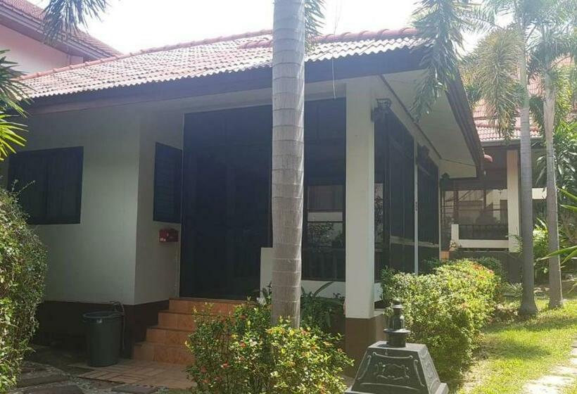 בקתה סטנדרטית, Niracha Chaweng House