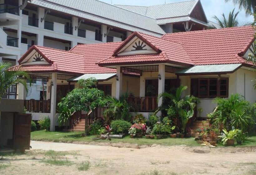 ガーデンビューのスタンダードバンガロー, Niracha Chaweng House