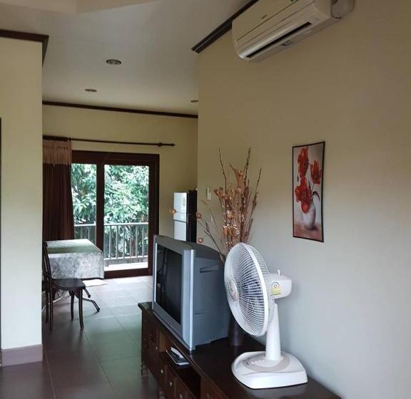 דירה בת חדר שינה 1 עם מרפסת, Niracha Chaweng House