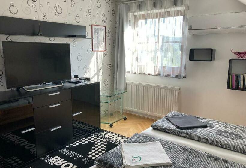 Номер Стандарт, Velemi Vendégház