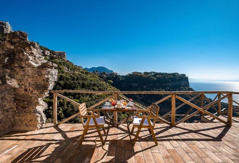 Номер Deluxe, Villa Amì