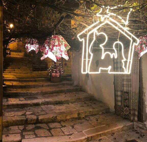 اتاق لوکس با بالکن, Casa 28