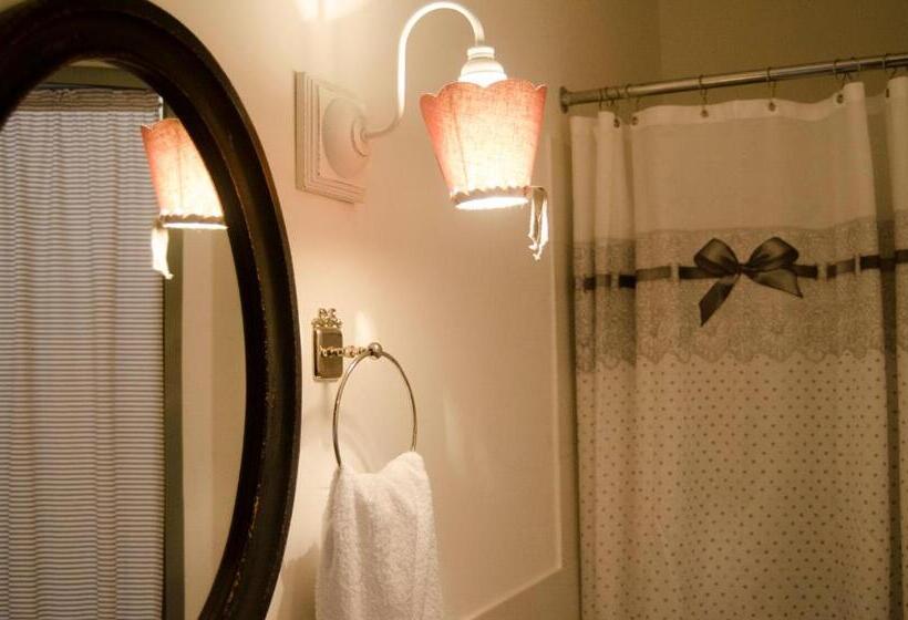 اتاق لوکس با بالکن, Casa 28