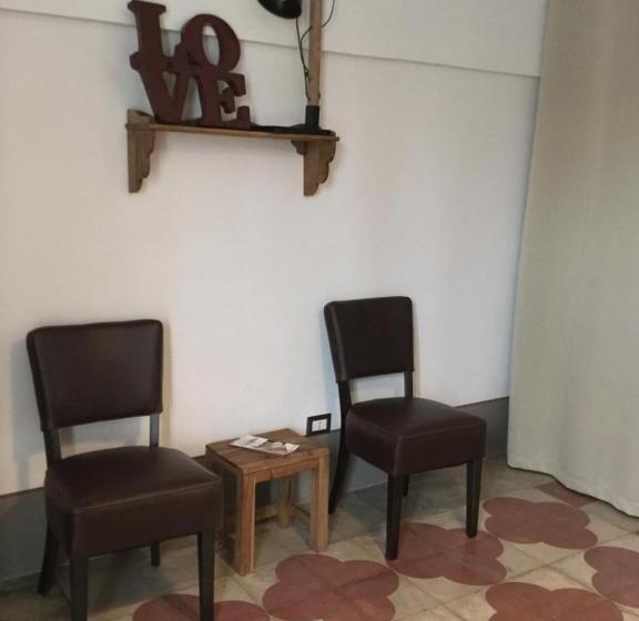 اتاق لوکس با بالکن, Casa 28