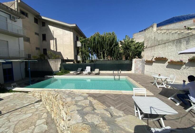 Апартаменты 1 Спальня, Residence Del Golfo