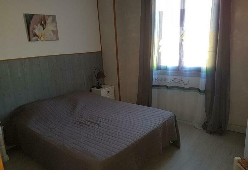 Номер Стандарт, L Auberge Galeria