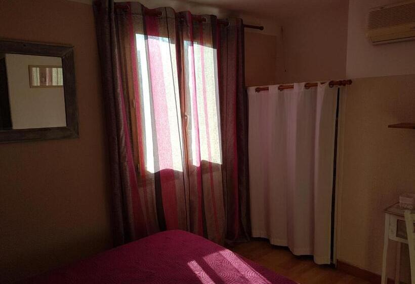Номер Стандарт, L Auberge Galeria
