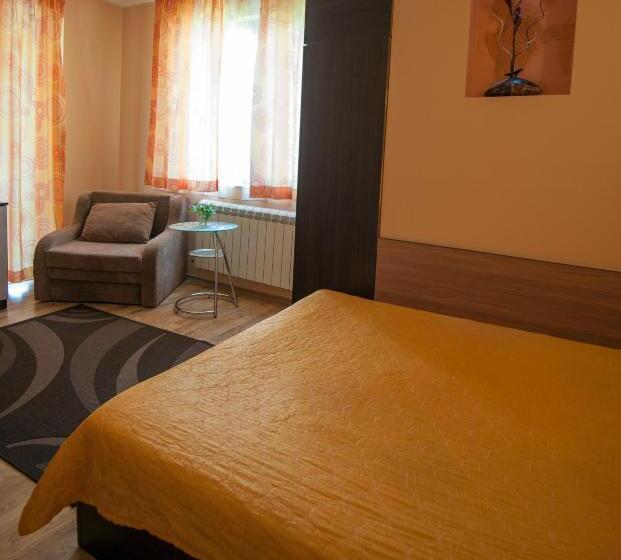 Номер Стандарт Вид на Озеро, Guest House Lidia