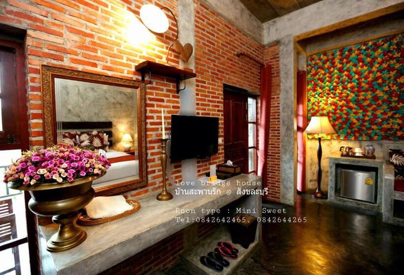 Полулюкс с Видом, Love Bridge House บ้านสะพานรัก