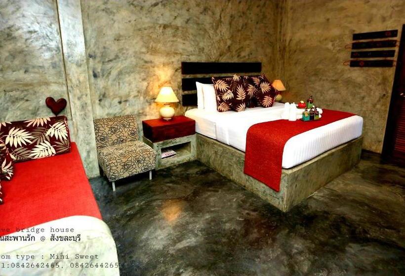 Полулюкс с Видом, Love Bridge House บ้านสะพานรัก