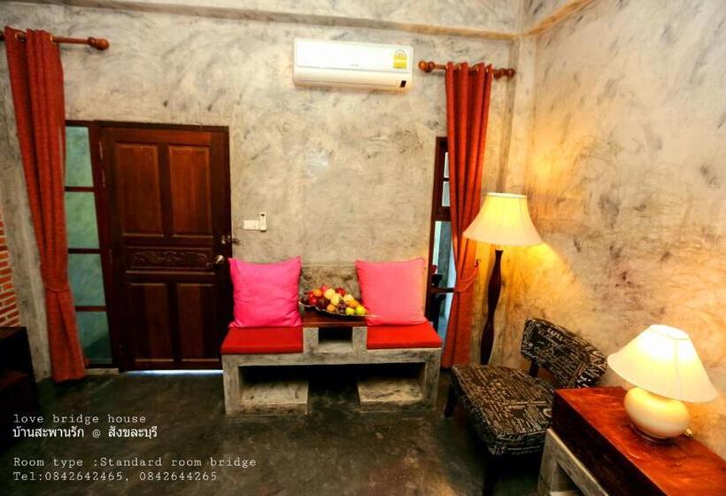 Номер Стандарт Вид на Реку, Love Bridge House บ้านสะพานรัก