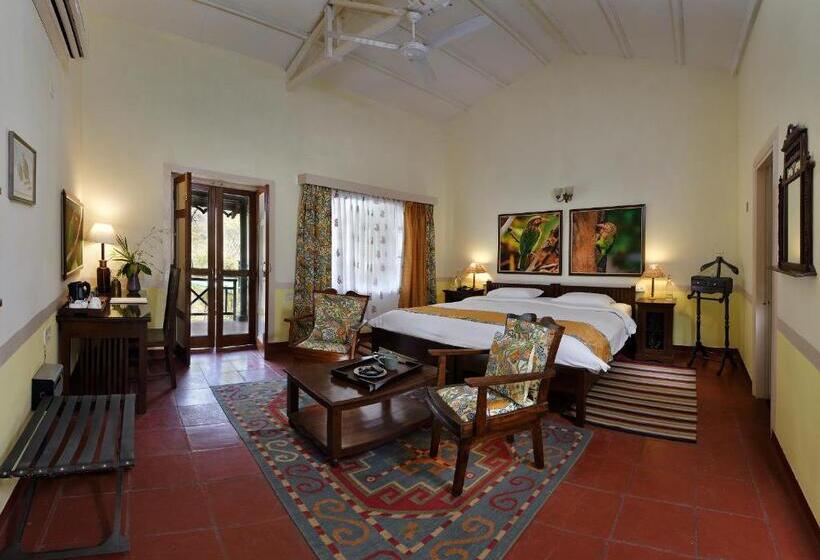 اتاق استاندارد با چشم‌انداز رودخانه, Neemrana S Glasshouse On The Ganges
