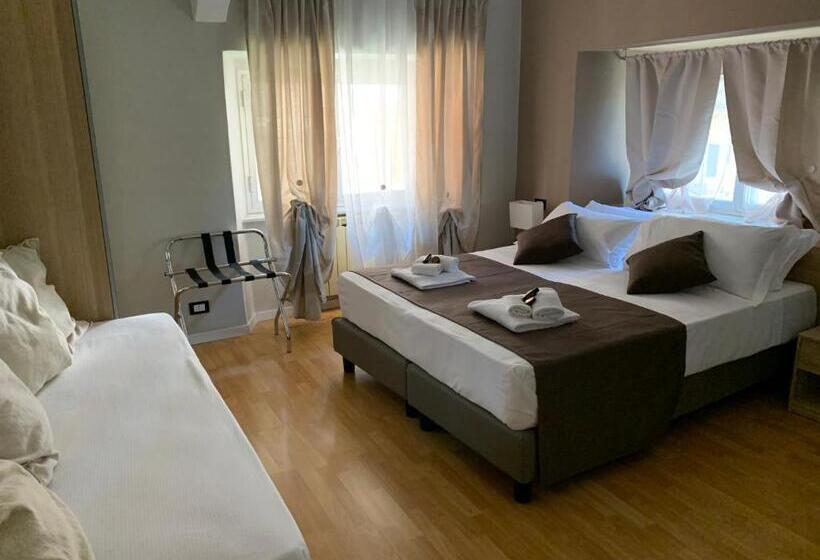 اتاق استاندارد سه نفره, Domus Fieschi Rooms