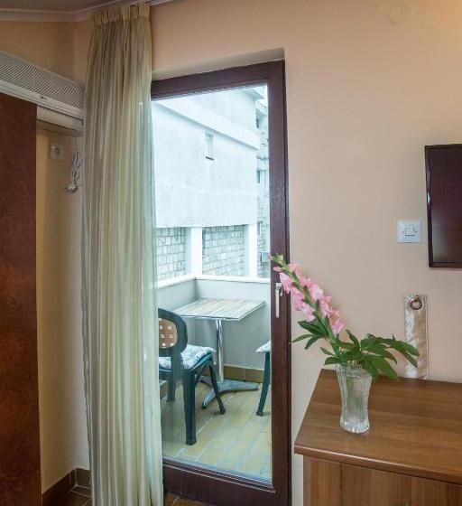 اتاق عادی, Rooms & Apartments Boskovic