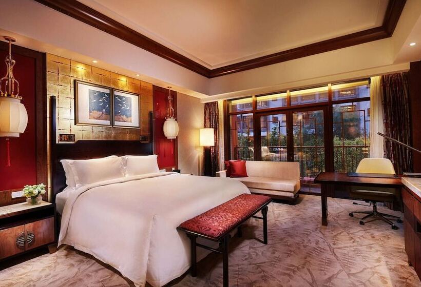 חדר דלוקס עם מרפסת, Hilton Tianjin Eco City
