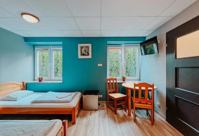 اتاق استاندارد چهار تخته, Hostel Filip