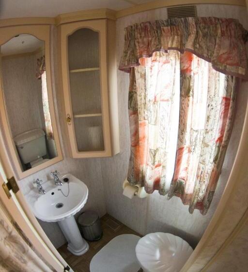 بانگلوی استاندارد, Hostel Filip