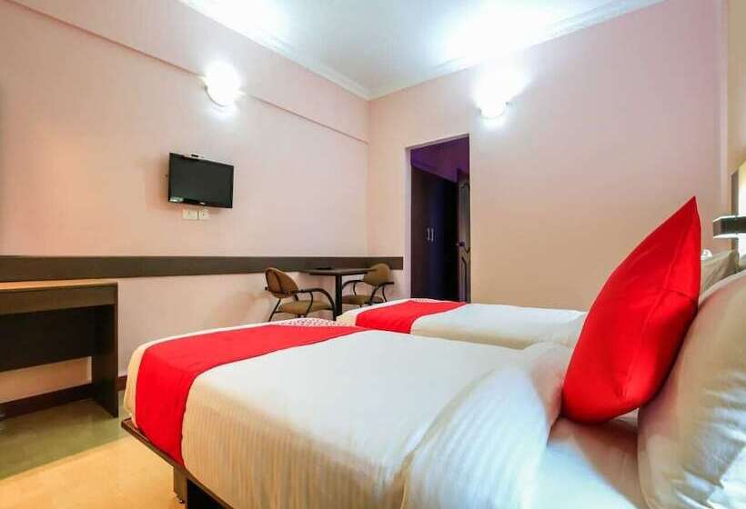 Семейный Номер, The Pentacon A Resort