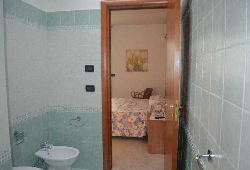 Номер Стандарт с Балконом, B&b Marina