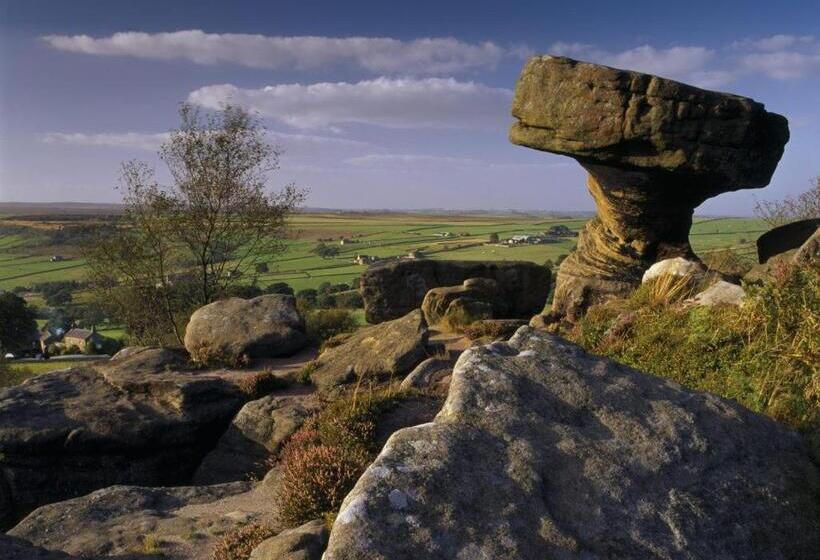 Casă 2 Dormitoare, Hilltop Snug Cosy Family Home In Bustling Town Of Pateley Bridge In The Yorkshire Dales   Book The C