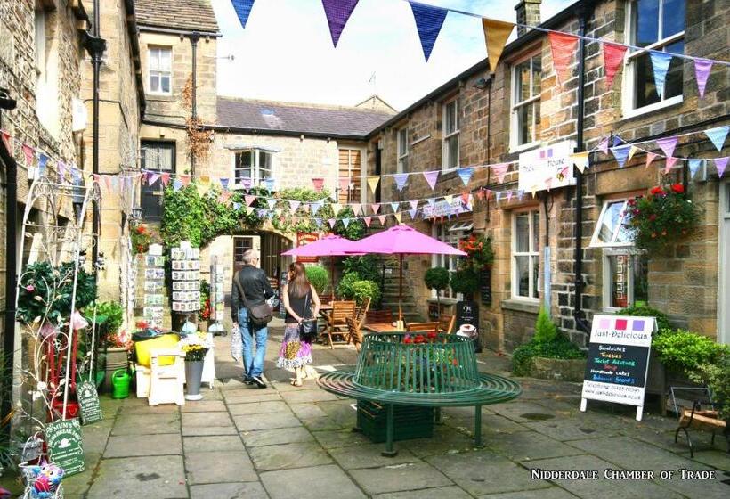 Casă 1 Dormitor, Hilltop Snug Cosy Family Home In Bustling Town Of Pateley Bridge In The Yorkshire Dales   Book The C