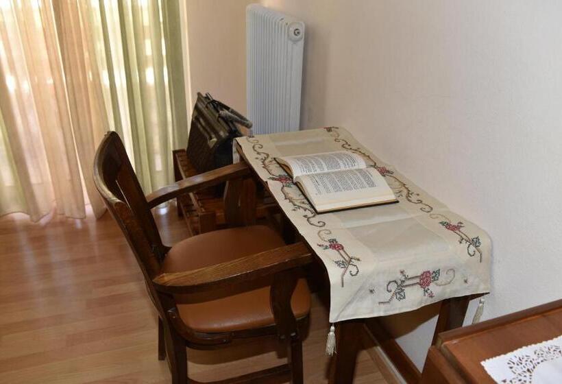 Habitació Estàndard amb Balconada, 40 Platania