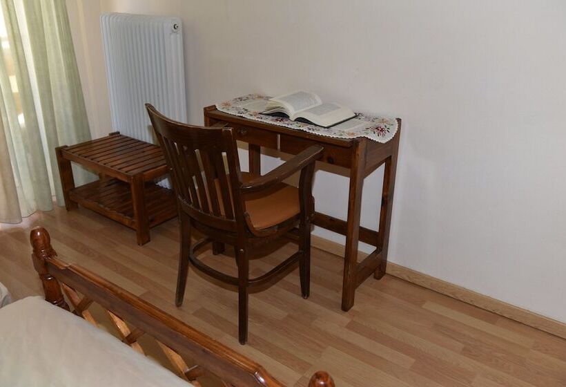 Habitación Estàndard Individual, 40 Platania