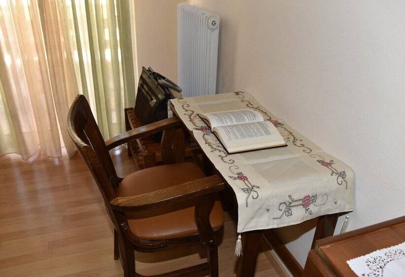 Habitació Estàndard, 40 Platania