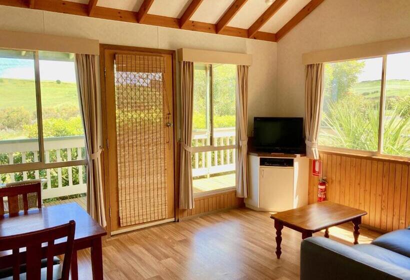 小室, Daysy Hill Country Cottages