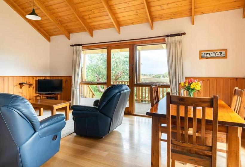 小室, Daysy Hill Country Cottages
