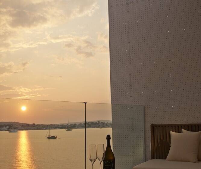 Люкс Вид на Море, Nikki Beach Resort & Spa Porto Heli