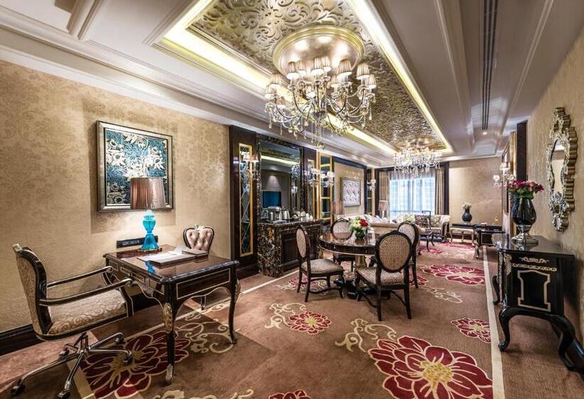 Президентский Люкс, Narcissus Riyadh Hotel & Spa