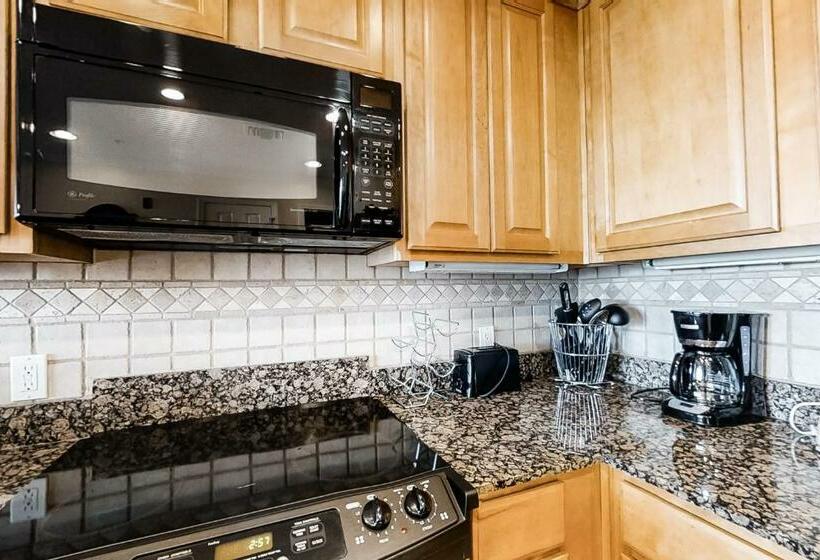 Апартаменты 1 Спальня, San Remo 406