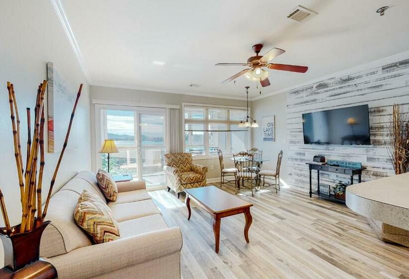 Апартаменты 2 Спальни, The View  Unit 317