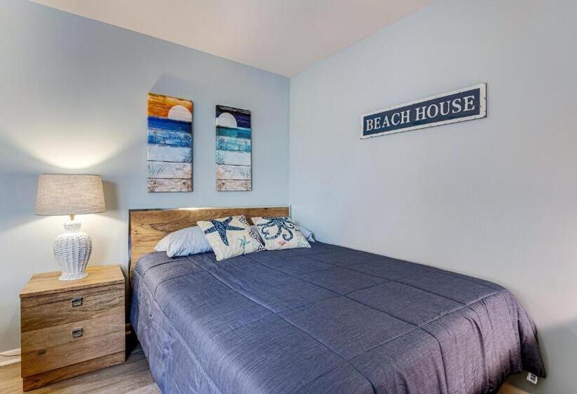 Апартаменты 2 Спальни, Villas Of Bethany West     796 Salt Pond Circle Unit B
